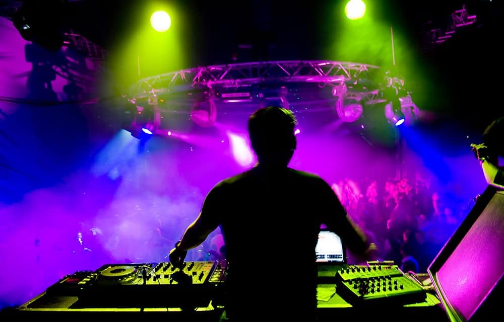 לפני שבוחרים אולם בוחרים די ג'יי